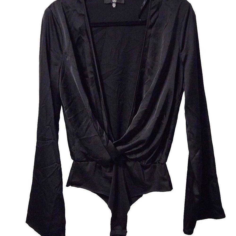 Misguided Bodysuit Medium Black V Neck Bell Sleeves Long